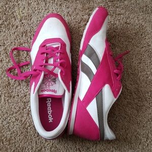 Reebok women's sneakers size 9